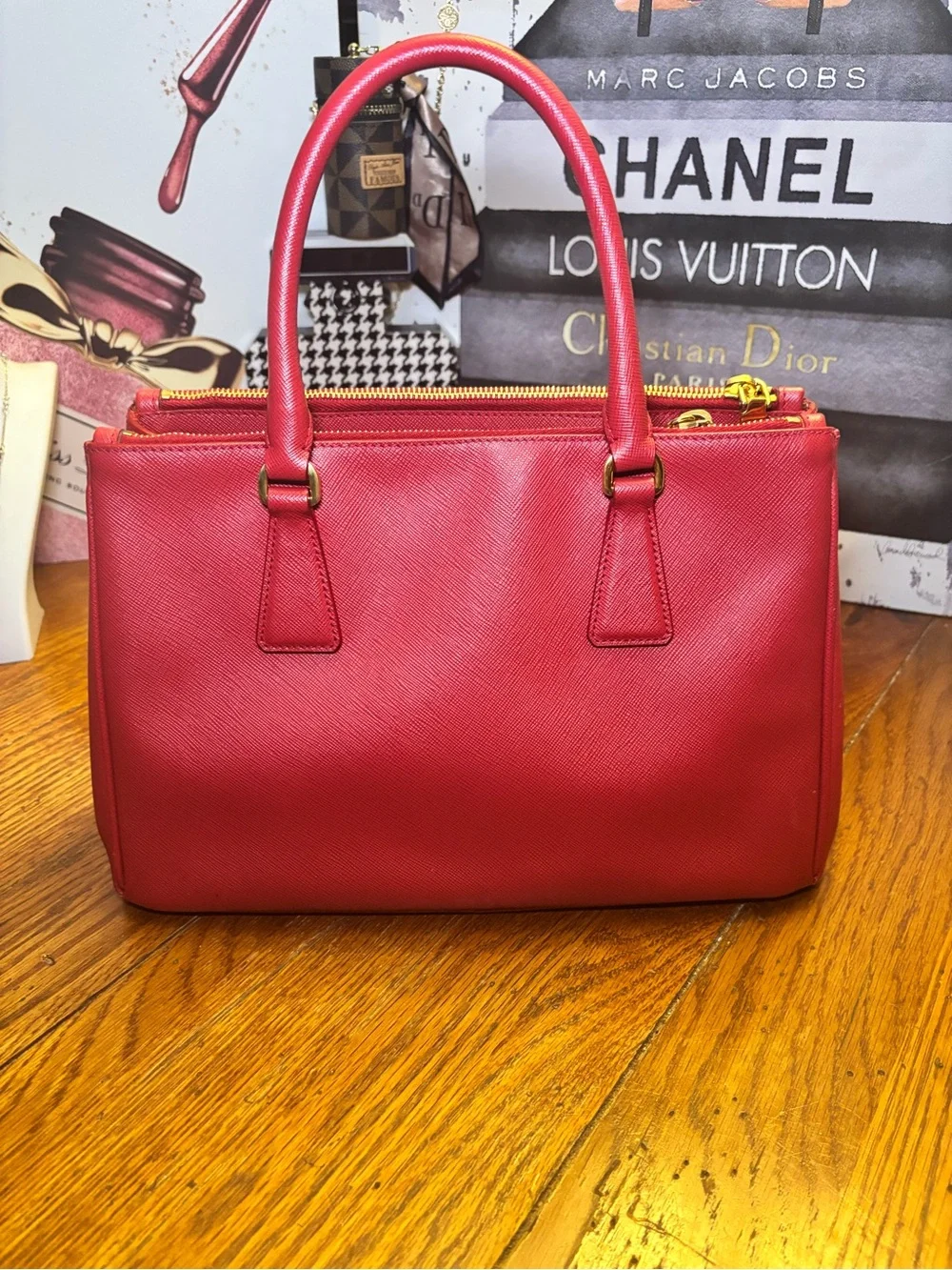 Prada gorgeous bn1801